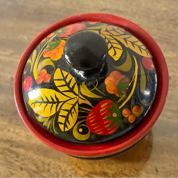 Vintage Small Russian Khokhloma Wooden Hand Painted Trinket Round Cup w Lid - Picture 9 of 13